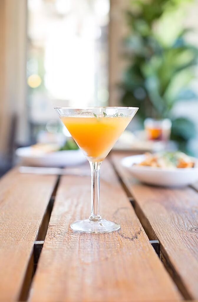 2fe0d4_77f817511cf2485986154bdede7e4416~mv2